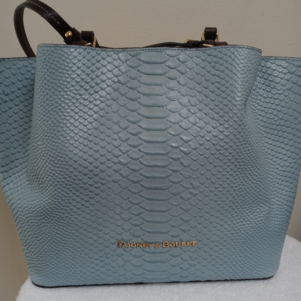 Dooney & Bourke Tote Bag